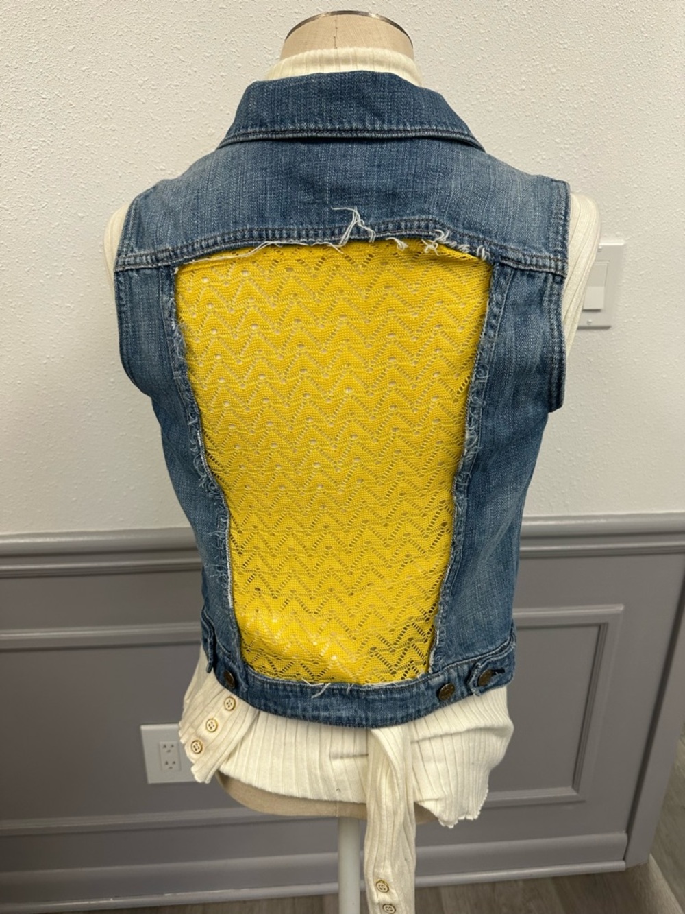 J Crew Classic Blue Sleeveless Denim Vest with Yellow Fabric Back (1022) - Picture 4 of 10